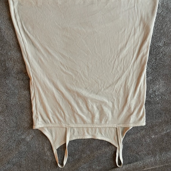 Ribbed tank tops - Picture 3 of 7